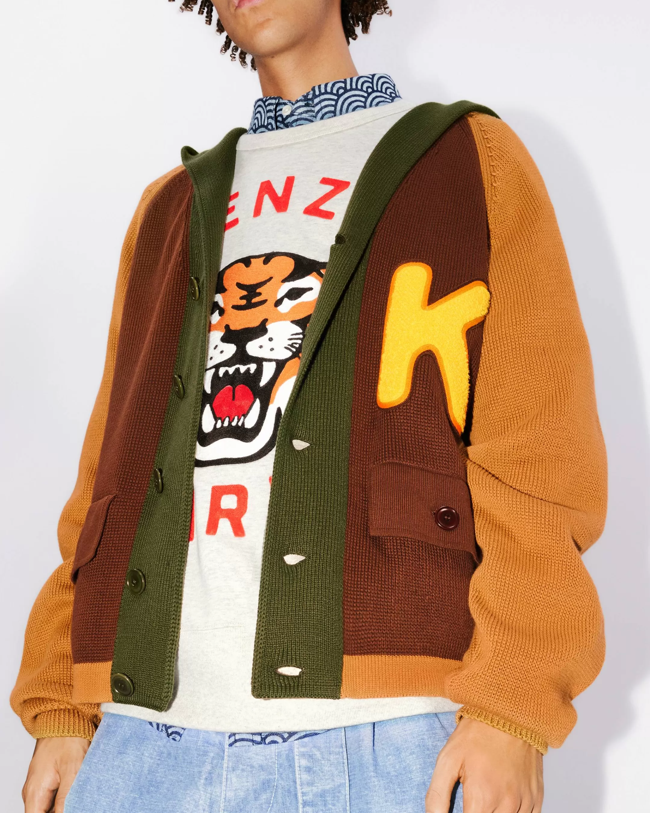 Online Cárdigan de colores con capucha Hombre Jerseis | Novedades